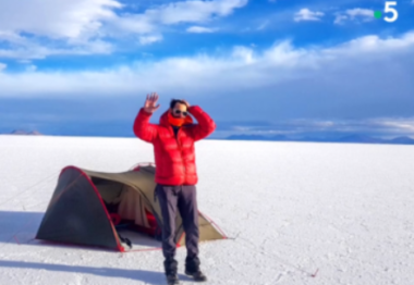 Alban Tessier sur la plus grande étendue de sel du monde